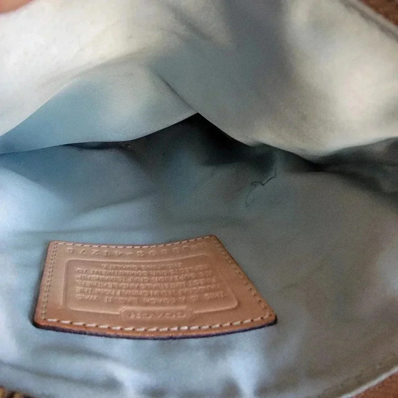 Coach Soho Swingpack 41276 Crossbody Bag Gold Champagne Leather Y2K - Picture 11 of 15